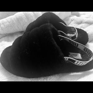 Gently worn ugg slippers